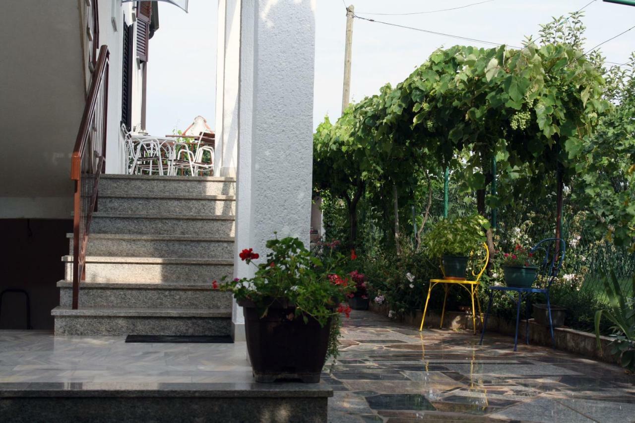 Apartment Vera أوماغ المظهر الخارجي الصورة